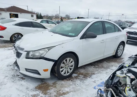 2011 Chevrolet Cruze Ls z USA, uszkodzony, nr VIN 1G1PC5SH3B7243360